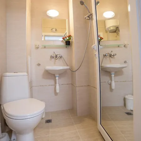 Tevi Apartment *