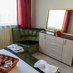 Apartment Tevi Warna