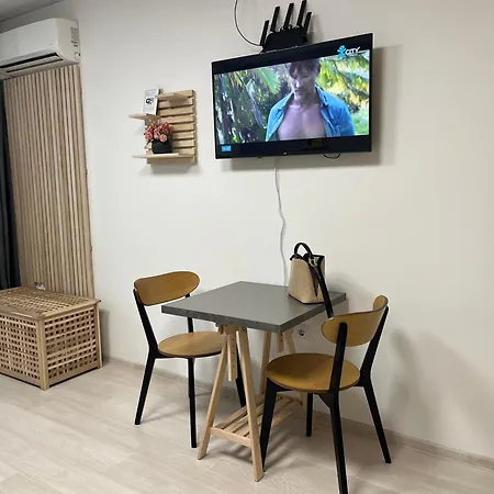 Tevi Apartment *