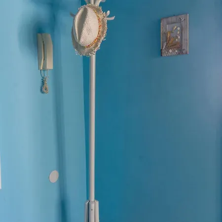 теви